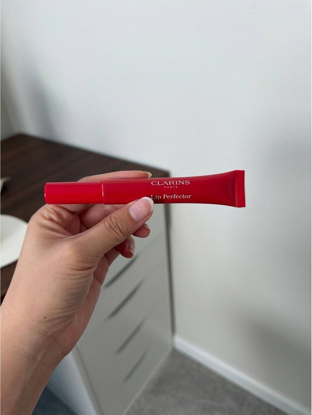 Clarins Natural Lip Perfector 23 pomegranate glow